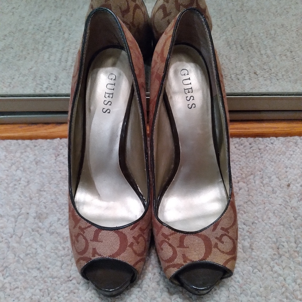 Guess Peep Toe 4in High Heel